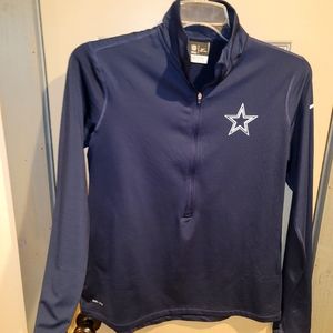 Pullover - Runs small